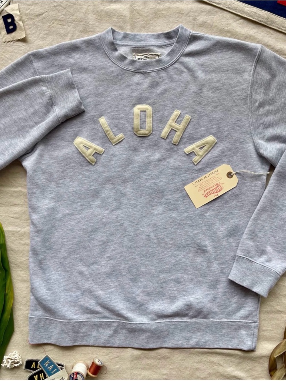 The Hawaiian Standard Aloha Appliqué Sweatshirt - Light Heather Gray NWT MEDIUM